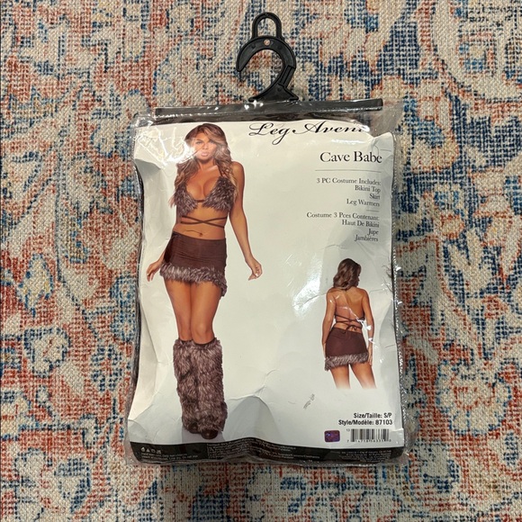 Leg Avenue Cave Babe Costume SZ S NWT - Picture 4 of 5